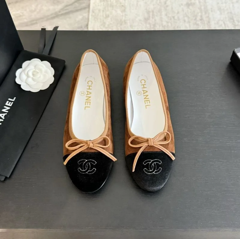 TechFriendly Chanel Flat Shoes 18370