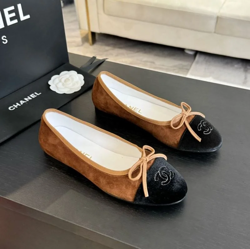 TechFriendly Chanel Flat Shoes 18370