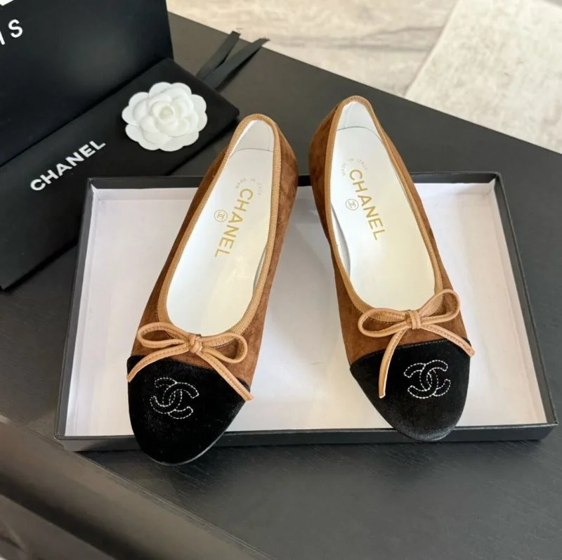 TechFriendly Chanel Flat Shoes 18370