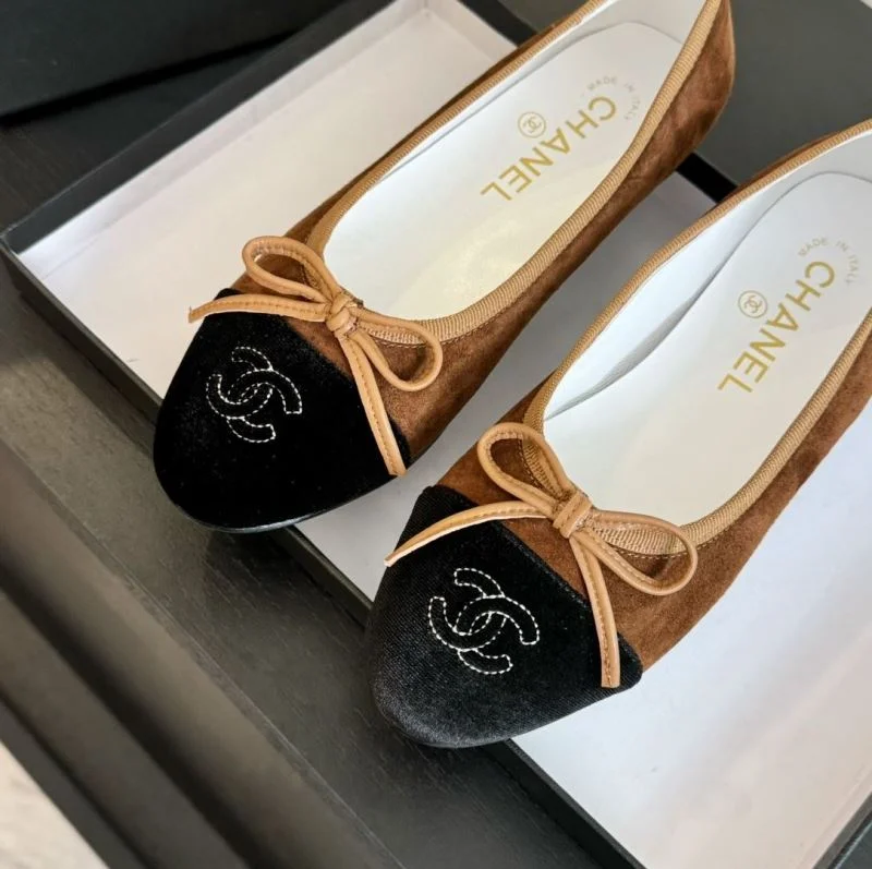 TechFriendly Chanel Flat Shoes 18370