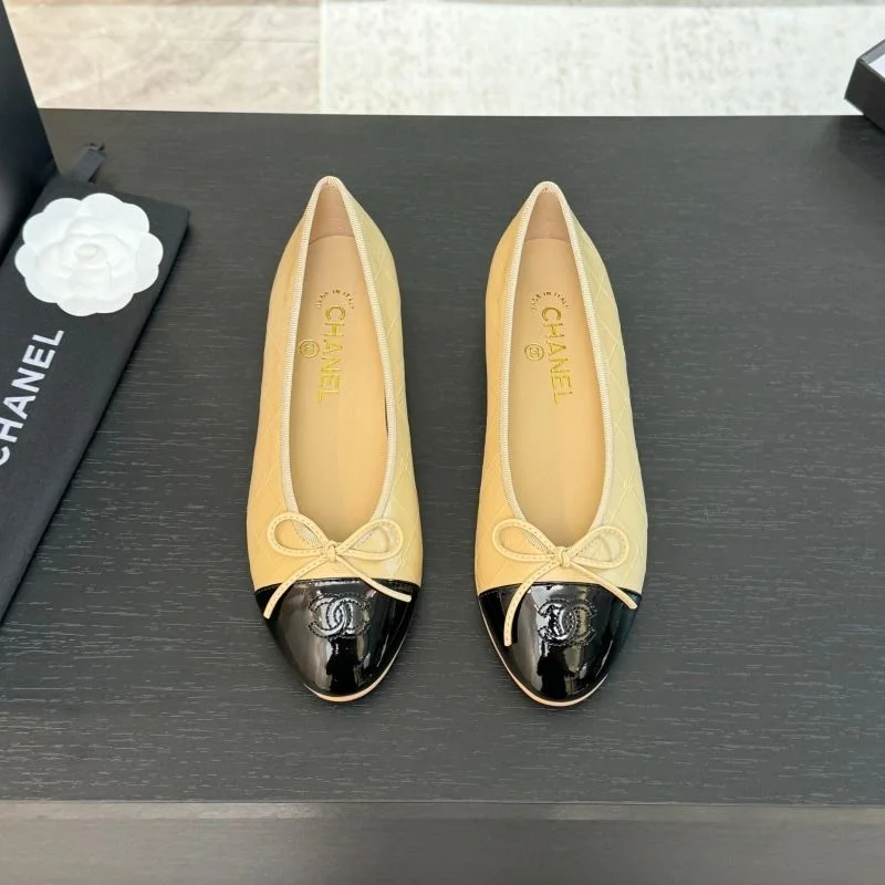MoistureWicking Chanel Flat Shoes 18341
