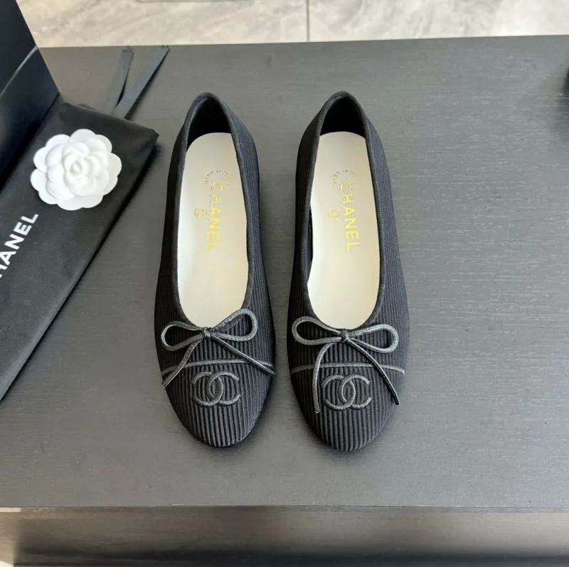 Chanel Flat Shoes Trendy 18279