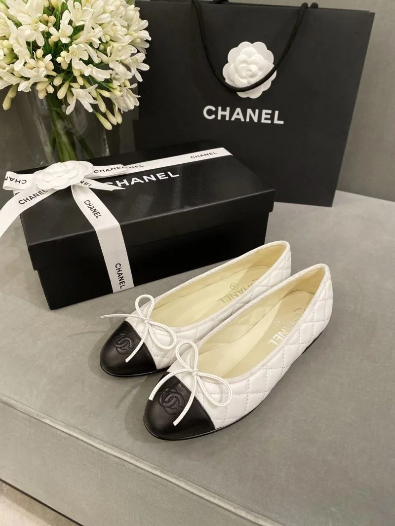 Chanel Flat Shoes ComfortFit 18264