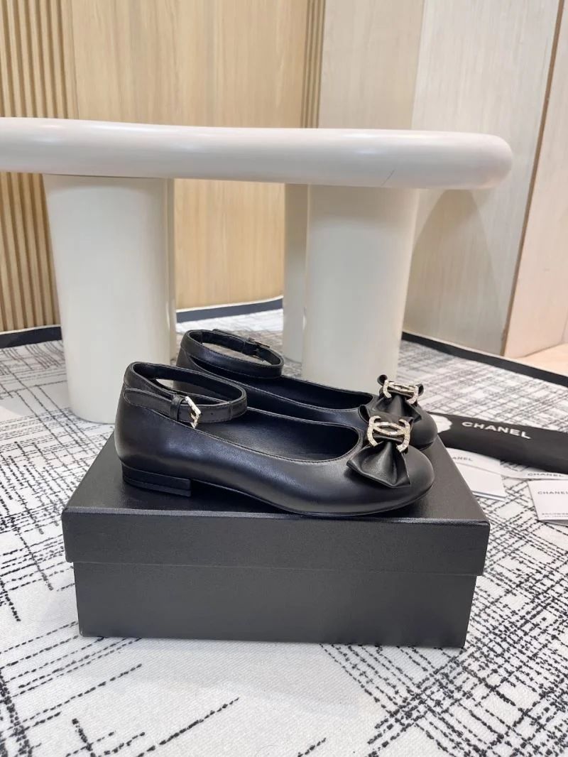 Lightweight Chanel Flat Shoes 18260