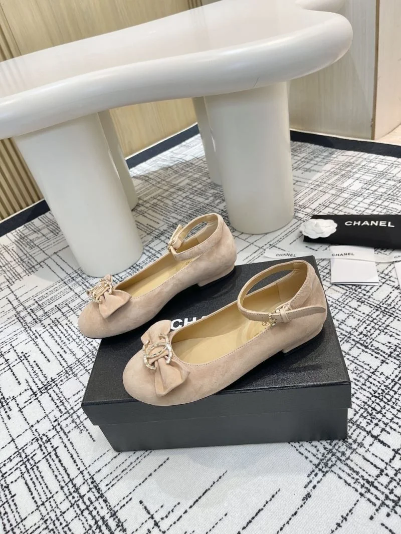 Chanel Flat Shoes Breathable 18262