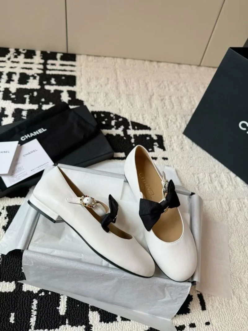 Chanel Flat Shoes FlexibleFit 18211