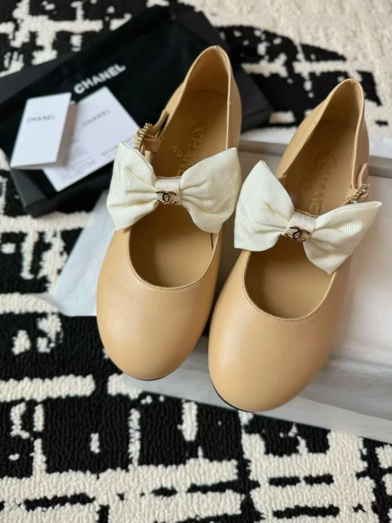 Popular Chanel Flat Shoes 18214