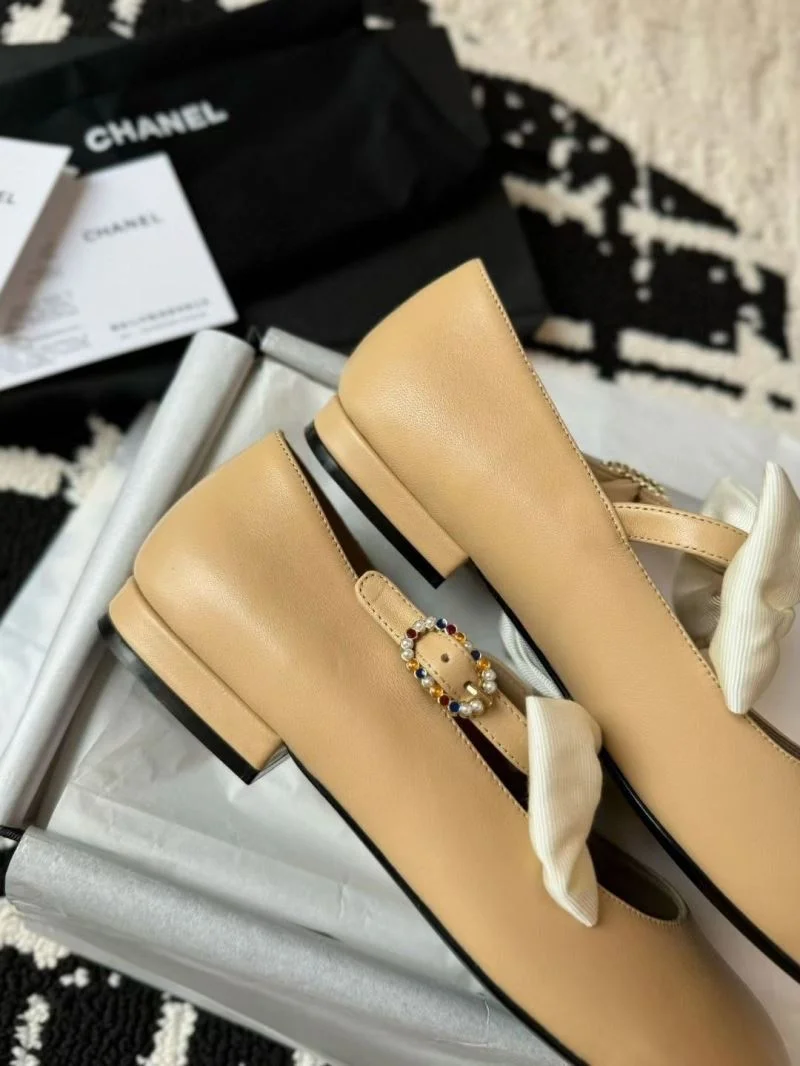 Popular Chanel Flat Shoes 18214