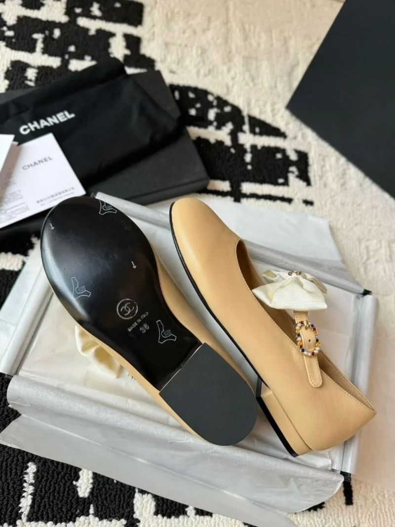 Popular Chanel Flat Shoes 18214