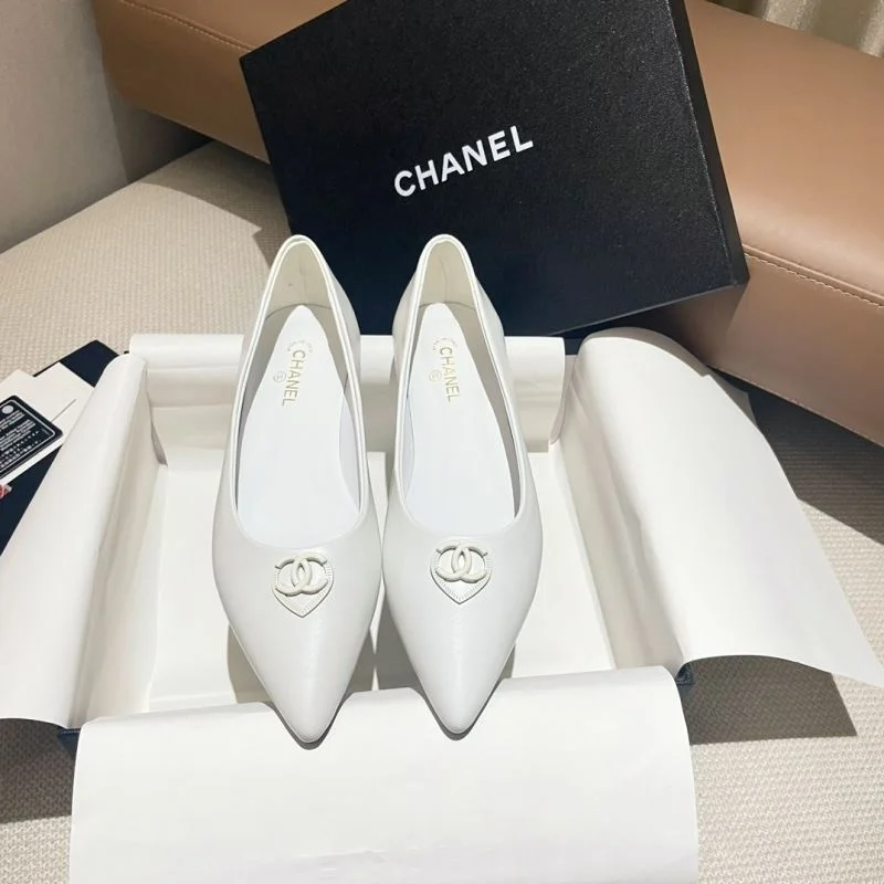 Sustainable Chanel Flat Shoes 18202