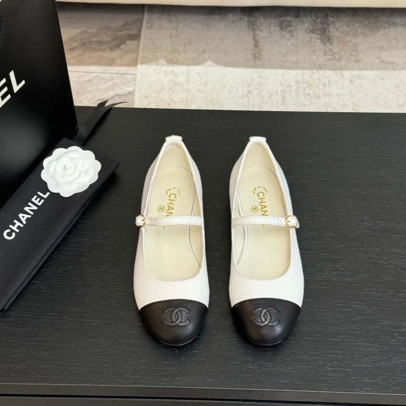 Functional Chanel Flat Shoes 18201