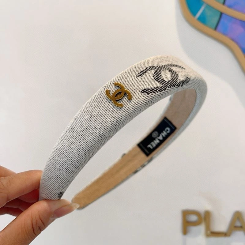 Supportive Chanel Hair Hoop 263737