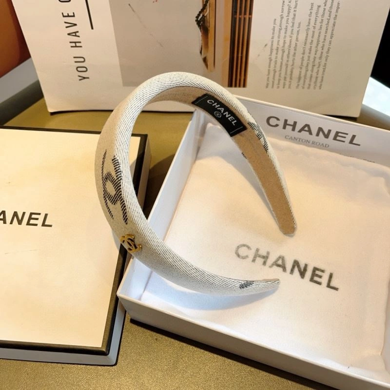 Supportive Chanel Hair Hoop 263737