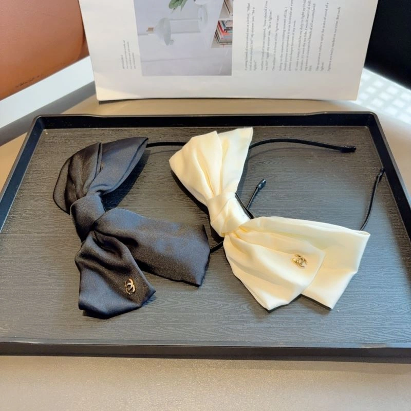 WellDesigned Chanel Hair Hoop 263722
