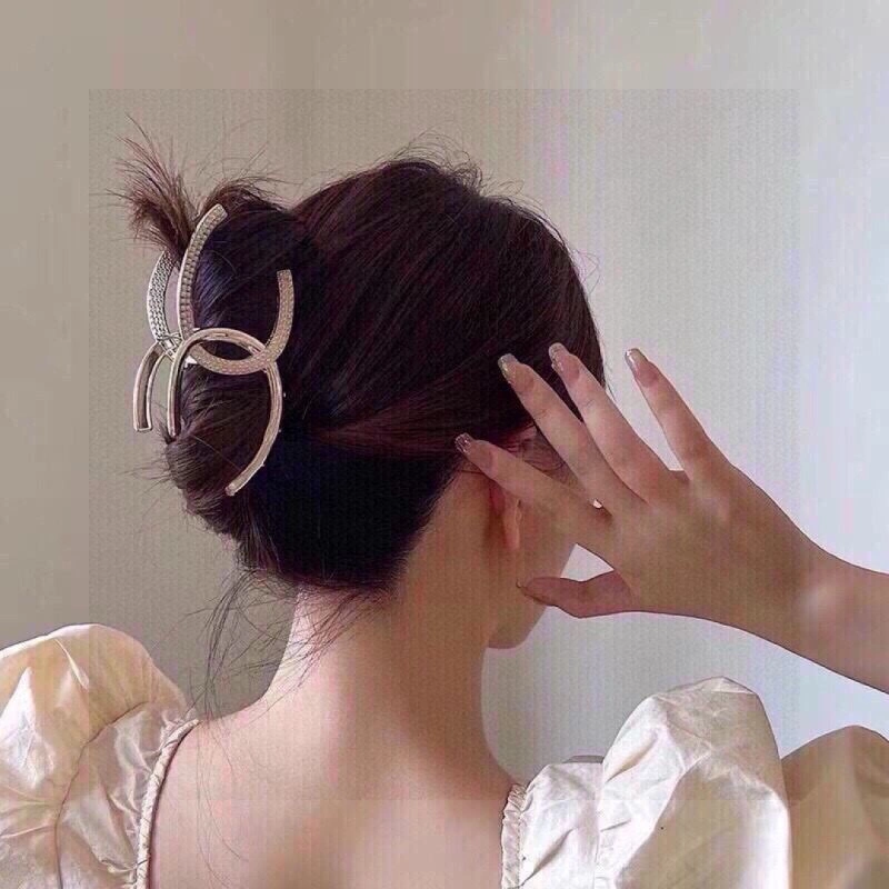 Contemporary Chanel Hair Hoop 263726
