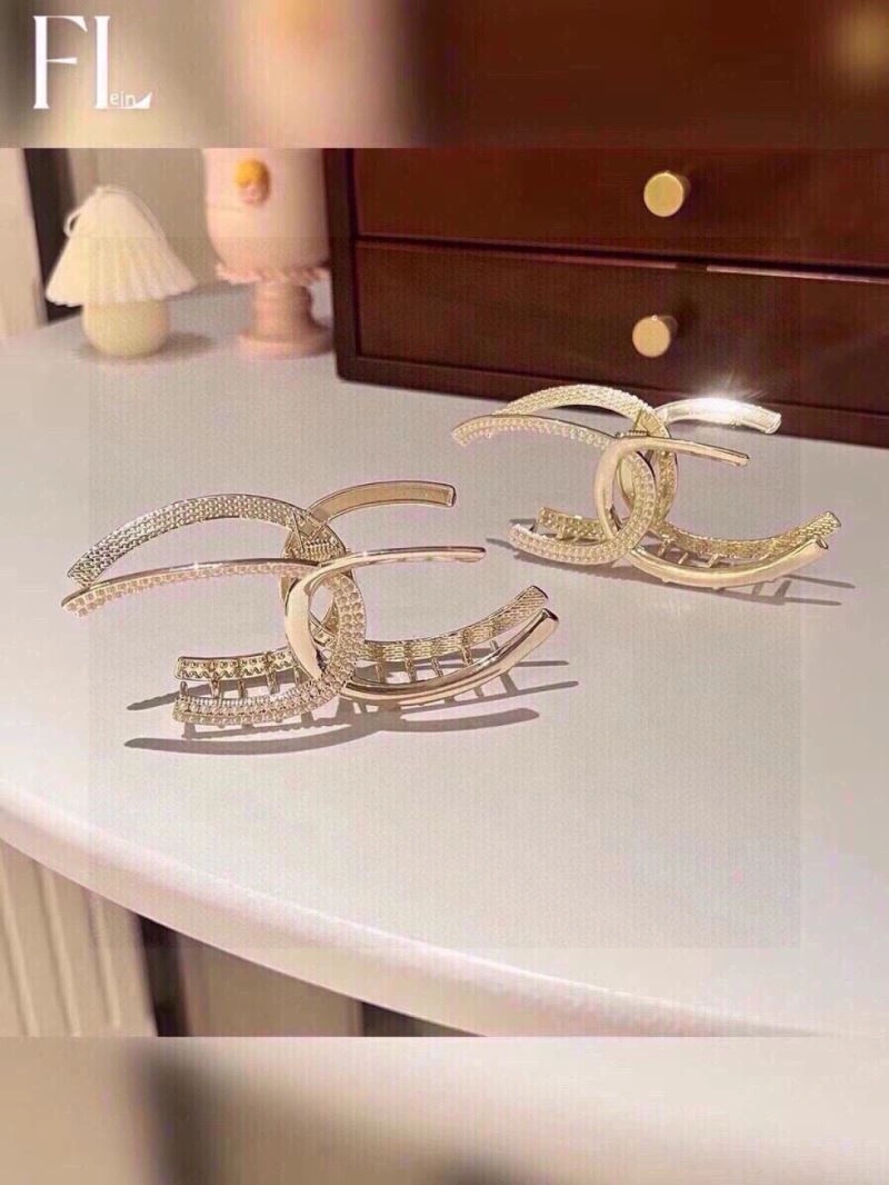 Contemporary Chanel Hair Hoop 263726