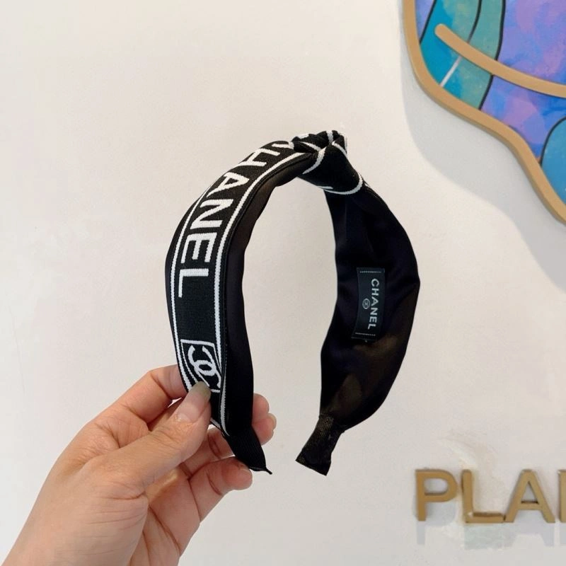 Snug Chanel Hair Hoop 263666