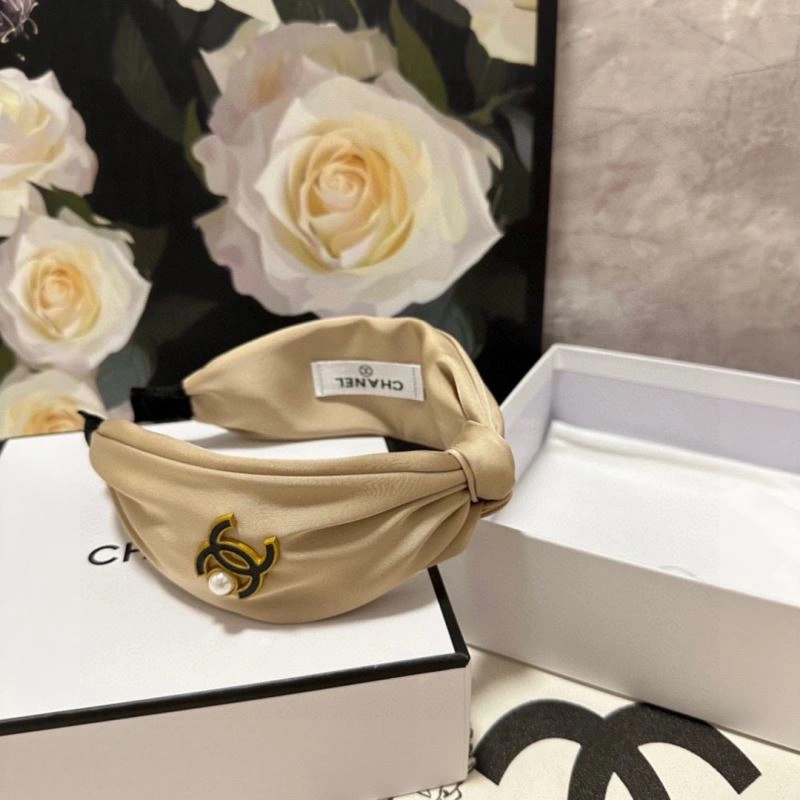Compact Chanel Hair Hoop 264839