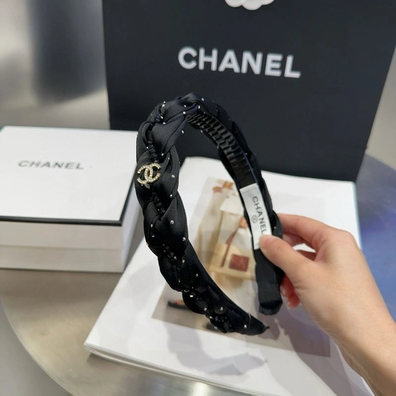 Supportive Chanel Hair Hoop 264750