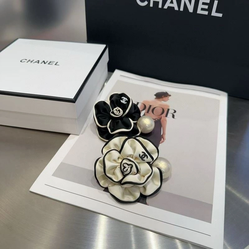 Comfortable Chanel Hair Hoop 264575