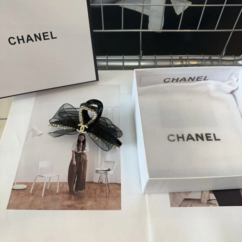 Supportive Chanel Hair Hoop 264540