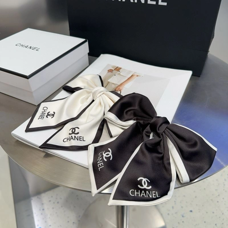 Trendsetting Chanel Hair Hoop 264531