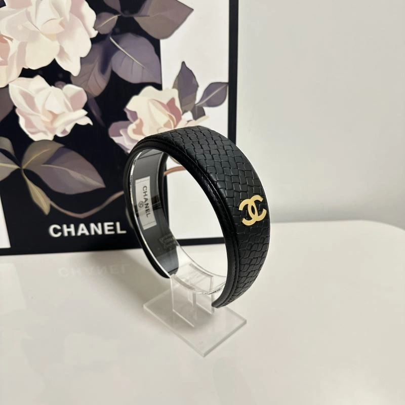 WellDesigned Chanel Hair Hoop 264484