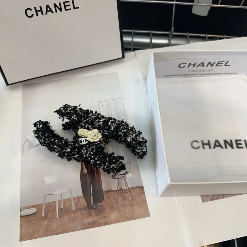 Refined Chanel Hair Hoop 264423