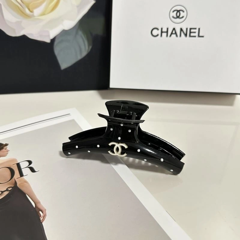 Supportive Chanel Hair Hoop 264385