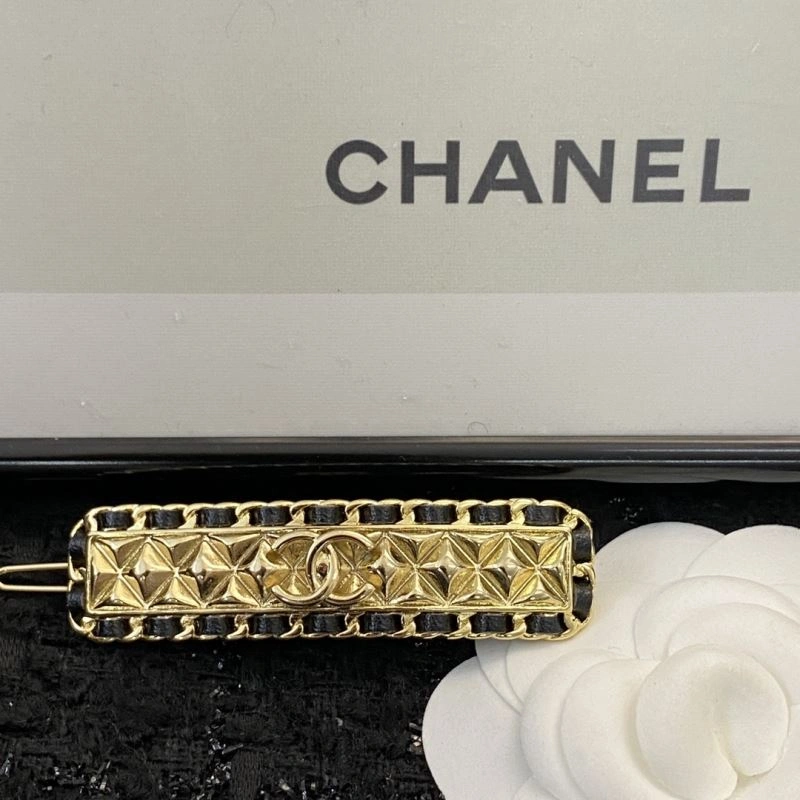 Functional Chanel Hairpins 231030