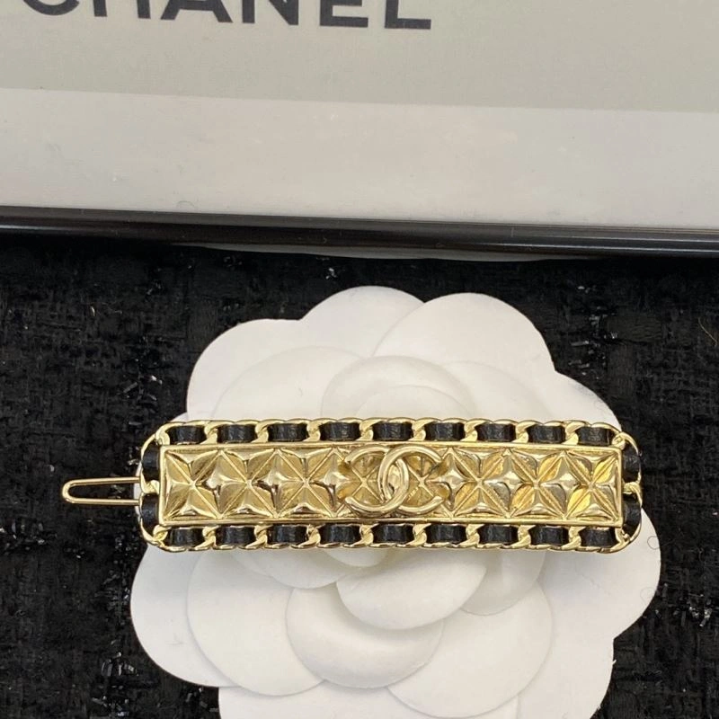 Functional Chanel Hairpins 231030