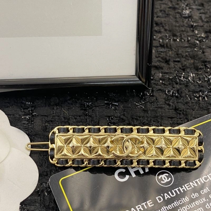 Functional Chanel Hairpins 231030