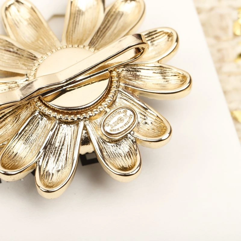 Supportive Chanel Hairpins 228673