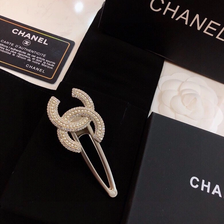 Vibrant Chanel Hairpins 228715