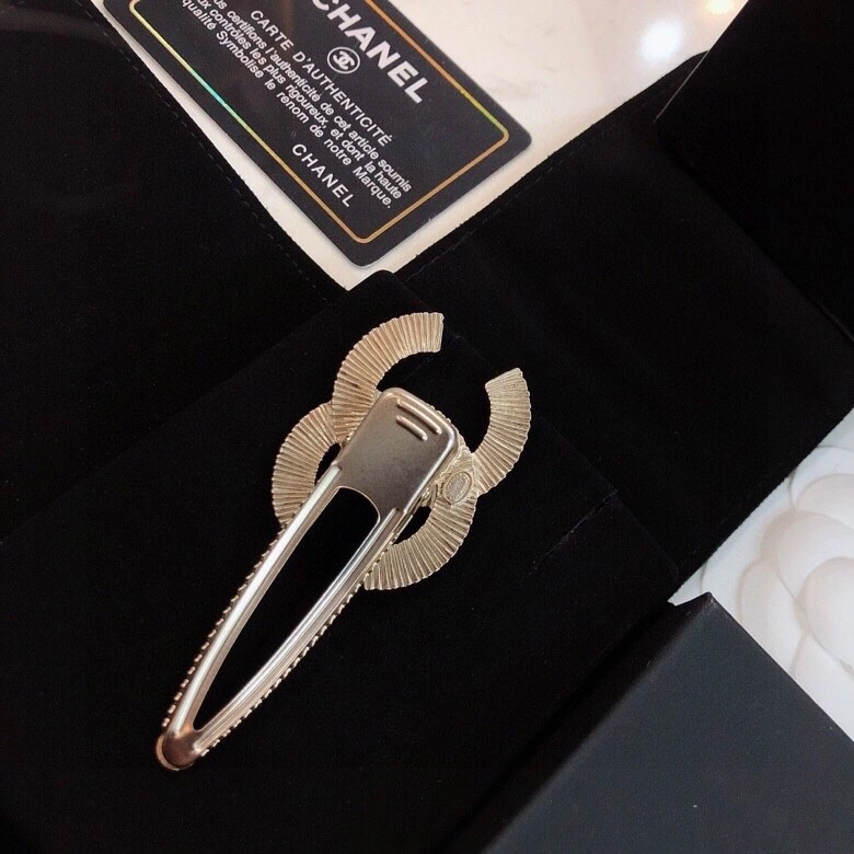 Vibrant Chanel Hairpins 228715