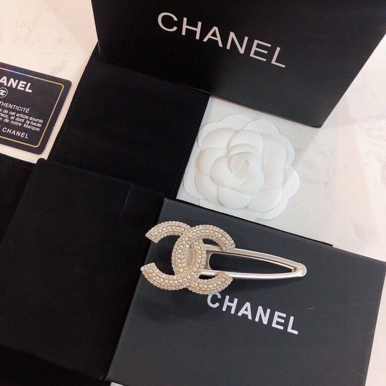 Vibrant Chanel Hairpins 228715
