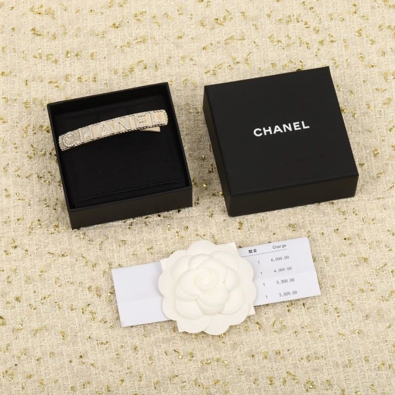Chanel Hairpins Youthful 223586