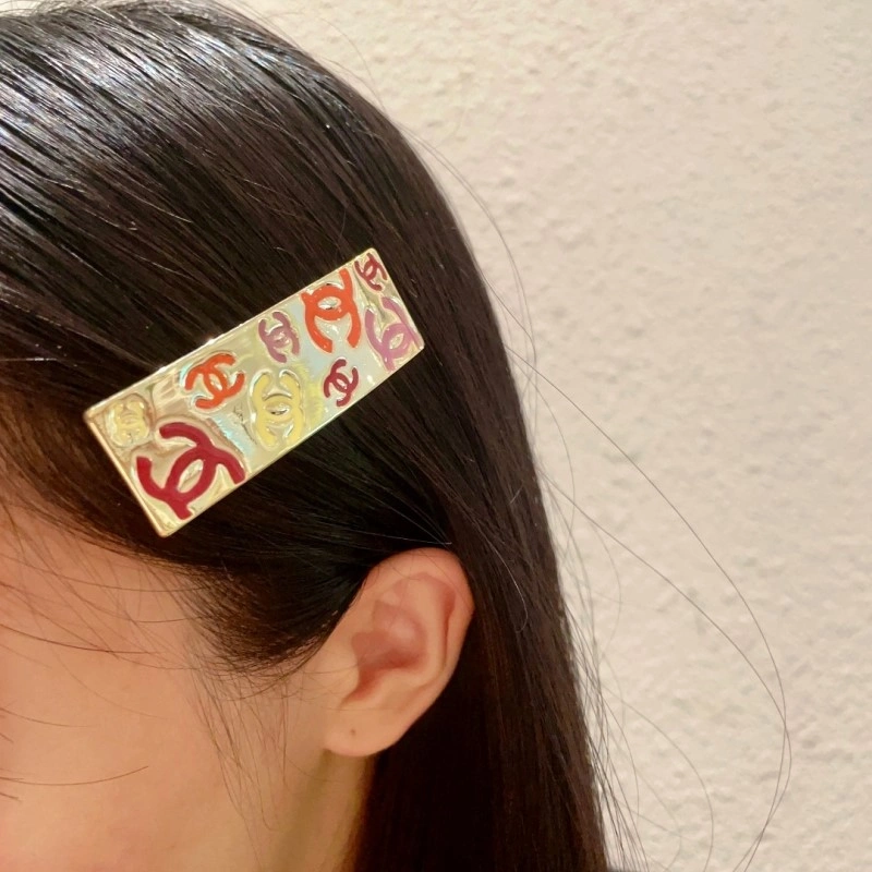 Snug Chanel Hairpins 219246