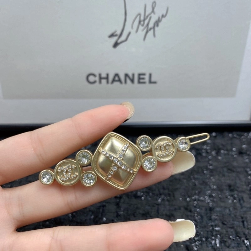 MoistureWicking Chanel Hairpins 219254