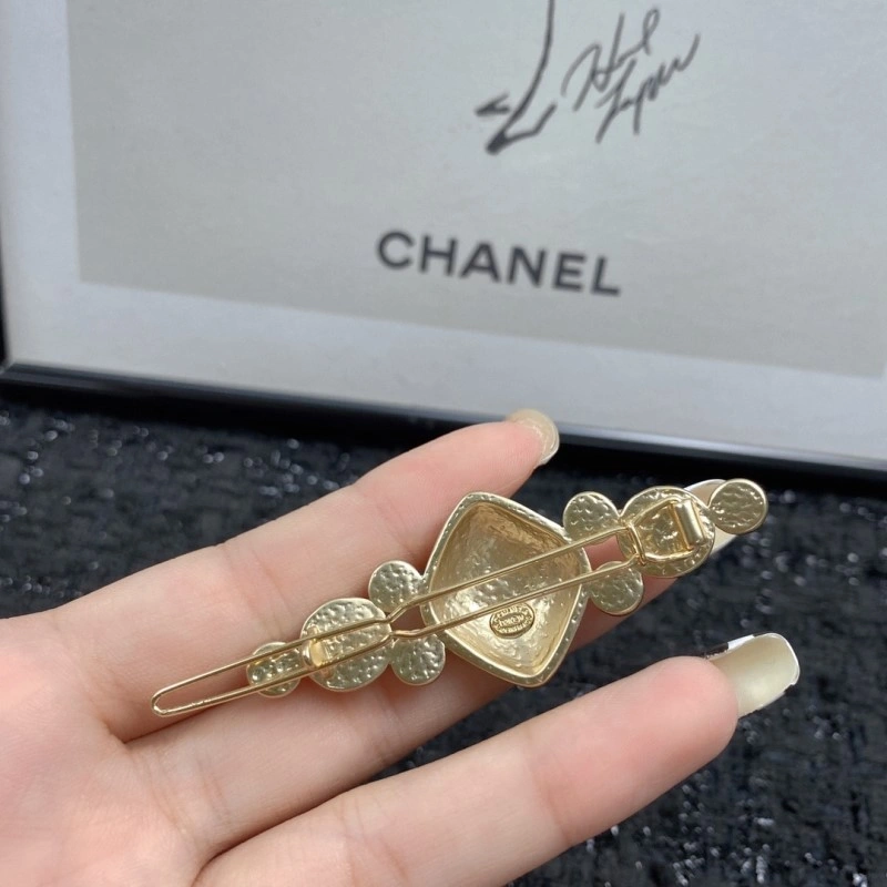 MoistureWicking Chanel Hairpins 219254