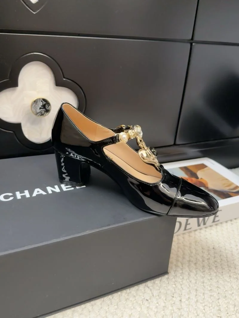Effortless Chanel Heeled Shoes 19286