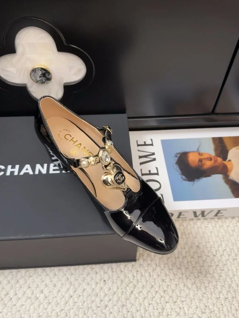 Effortless Chanel Heeled Shoes 19286