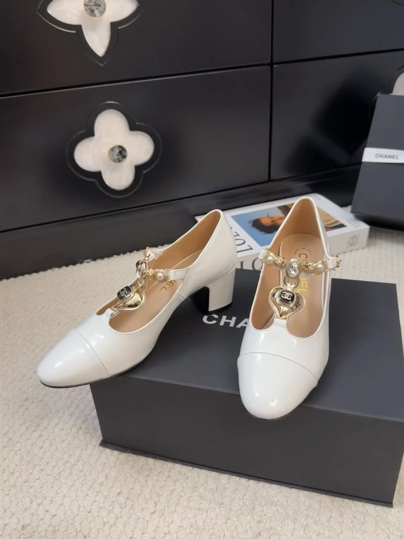 Chanel Heeled Shoes Casual 19427