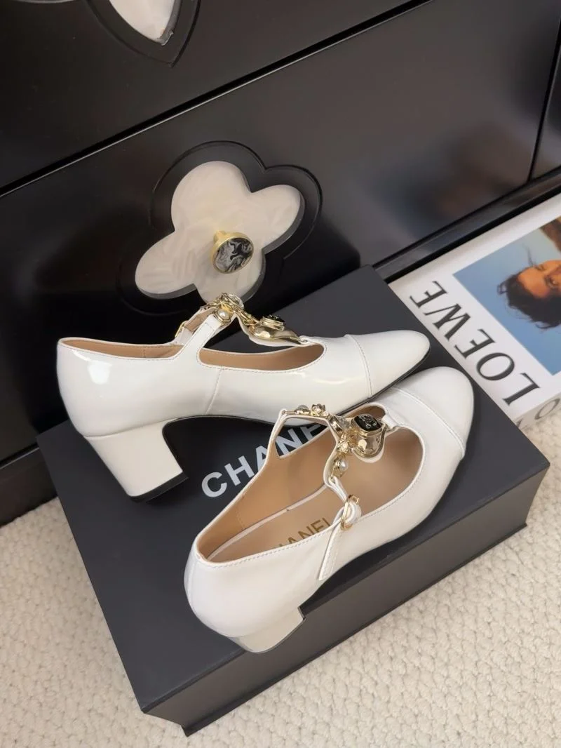 Chanel Heeled Shoes Casual 19427