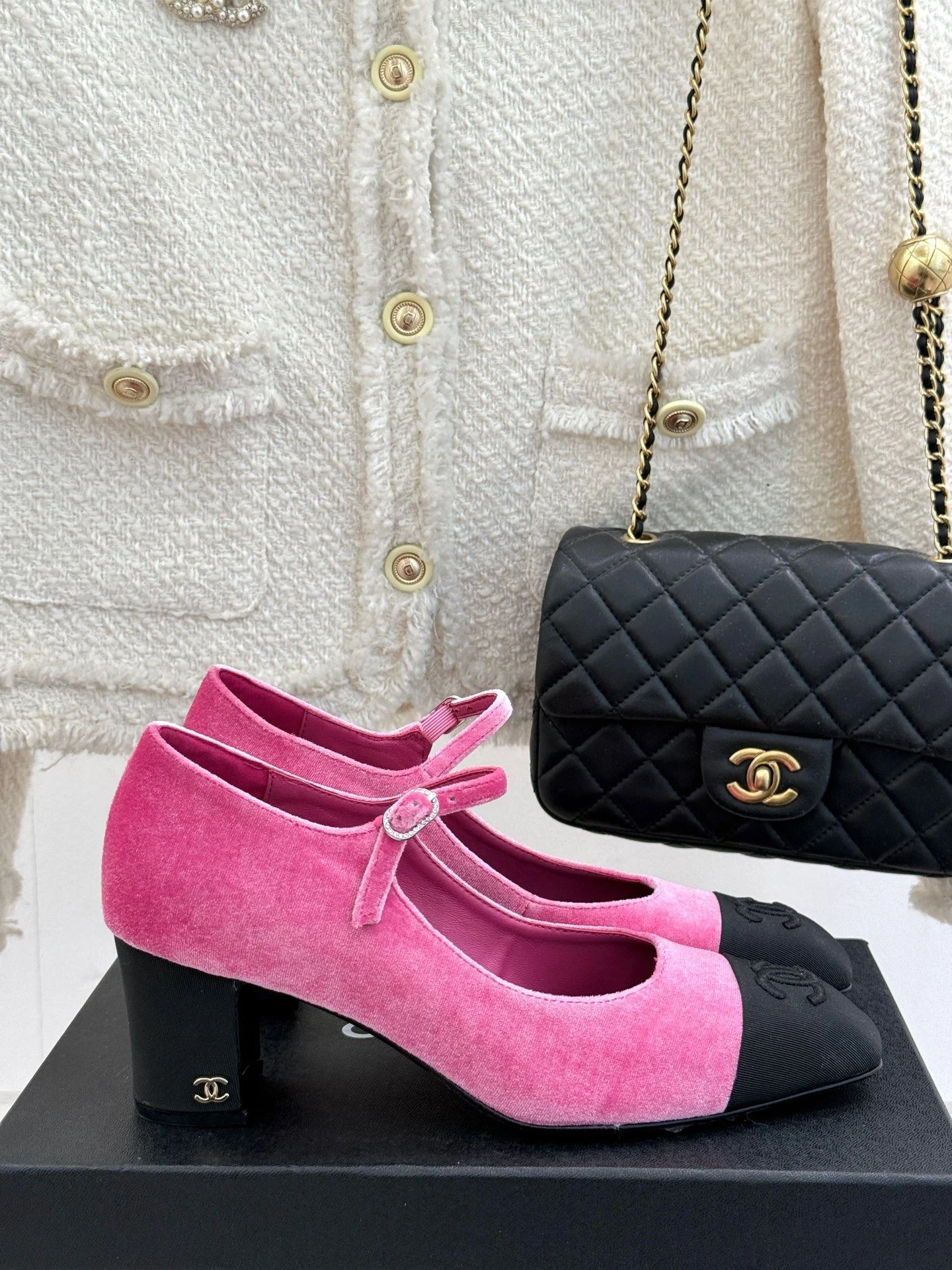 Chanel Heeled Shoes Modern 18198