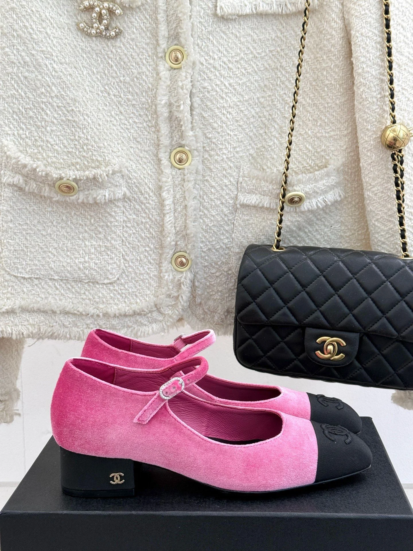 Bright Chanel Heeled Shoes 18184