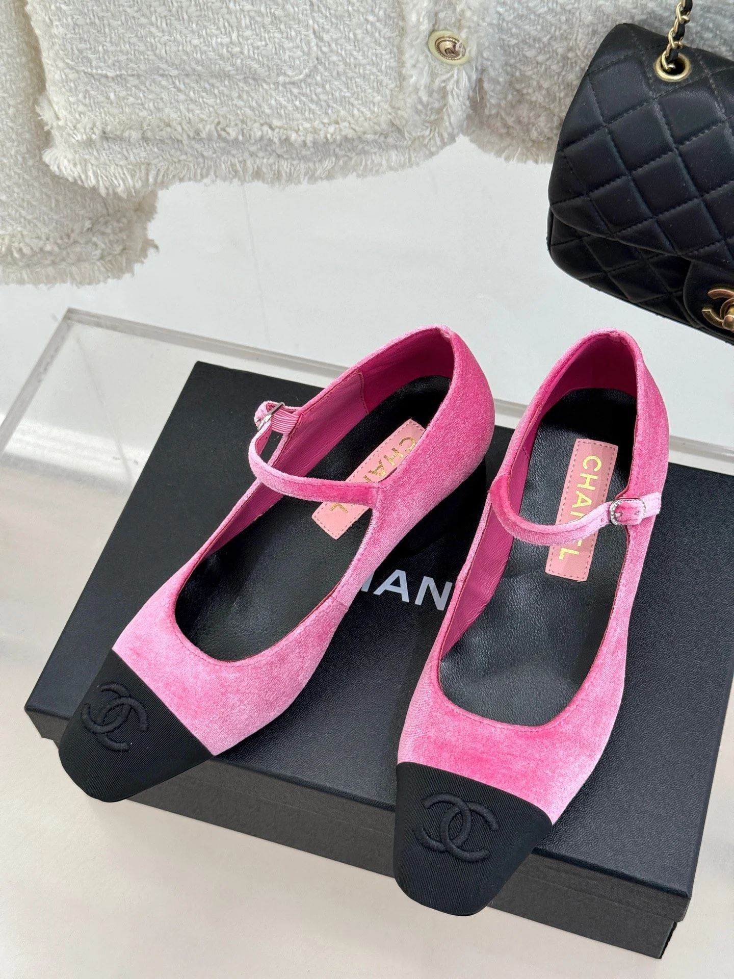 Bright Chanel Heeled Shoes 18184