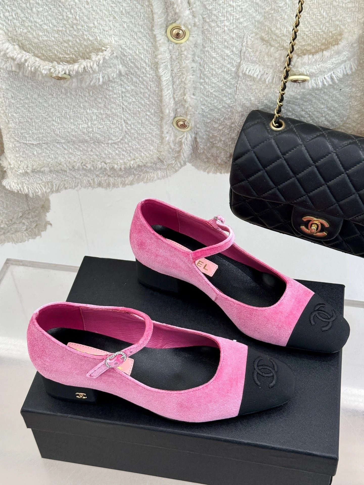 Bright Chanel Heeled Shoes 18184