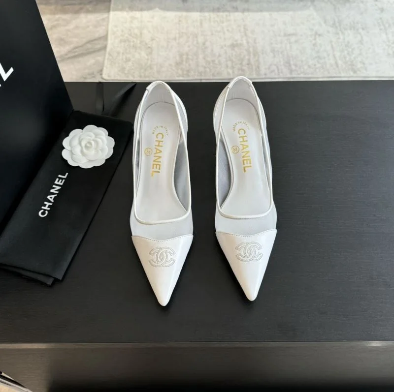 Chanel Heeled Shoes Youthful 18180