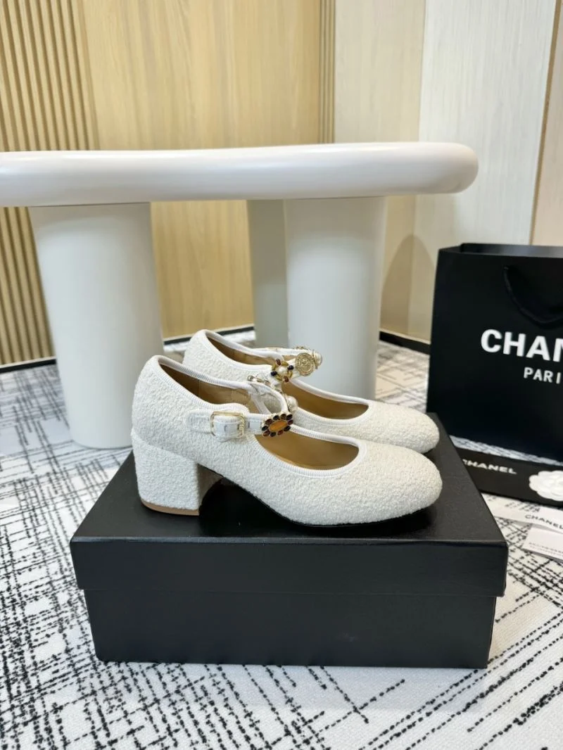 MultiPurpose Chanel Heeled Shoes 18164